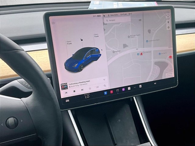 Used 2020 Tesla Model 3 Standard Range Plus image 8