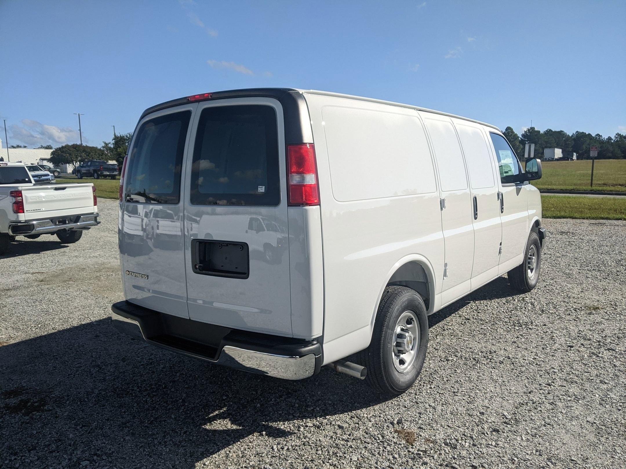 New 2025 Chevrolet Express 2500 w/ Driver Convenience Package image 8