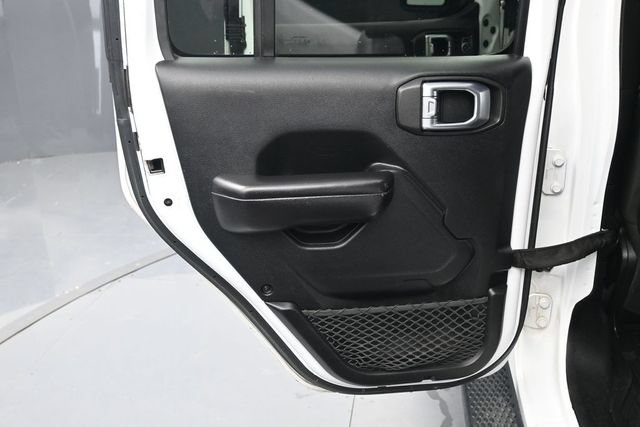 Used 2018 Jeep Wrangler Unlimited Rubicon AWD/4WD image 13
