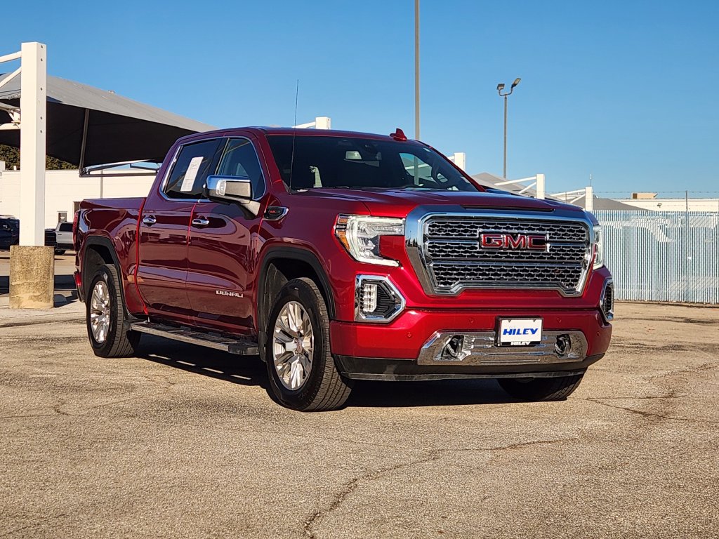 Used 2022 GMC Sierra 1500 Denali w/ Driver Alert Package II AWD/4WD image 3