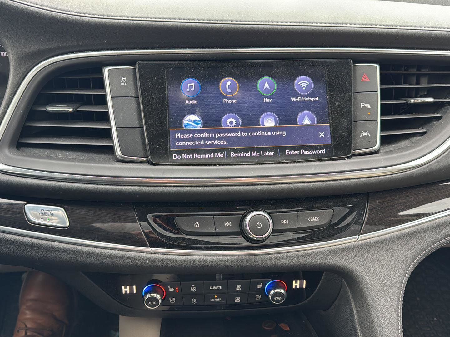 Used 2020 Buick Enclave Premium w/ Sun and Sites Package image 15