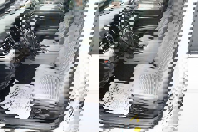 Used 2023 Toyota Camry SE image 16