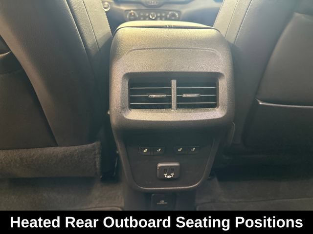 Used 2024 GMC Terrain Denali w/ Denali Premium Package AWD/4WD image 27