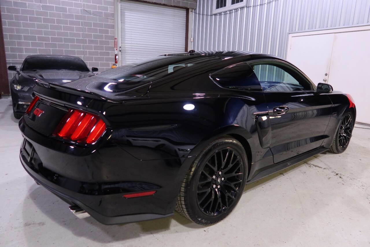 Used 2017 Ford Mustang GT Premium w/ GT Performance Package image 5