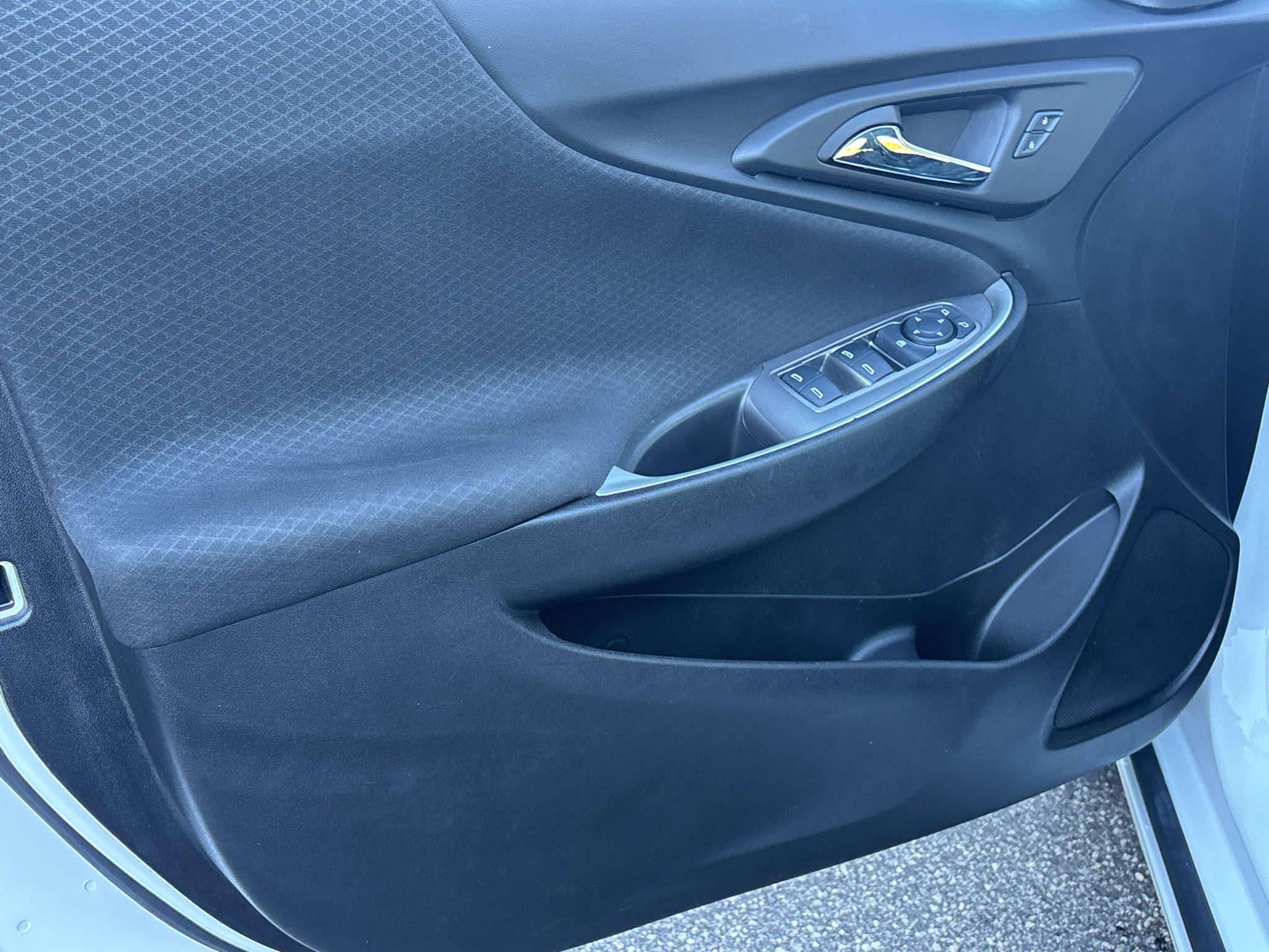 Used 2025 Chevrolet Malibu LT FWD image 19