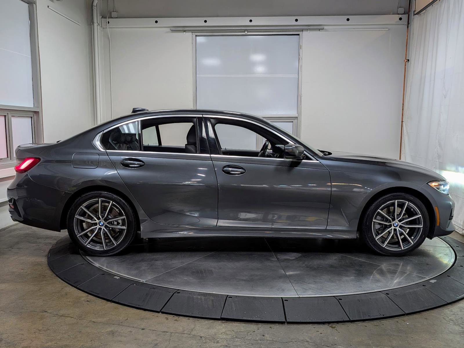 Used 2019 BMW 330i xDrive Sedan w/ Convenience Package image 10