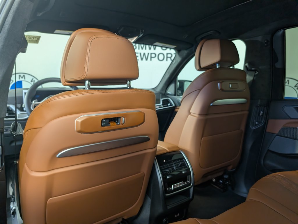 New 2027 BMW X7 M60i AWD/4WD image 14