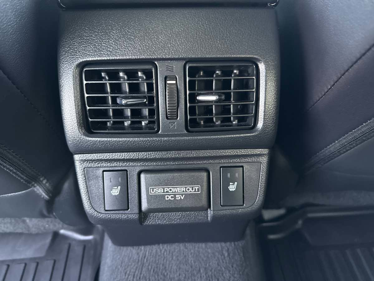 Used 2018 Subaru Outback 2.5i Limited image 17