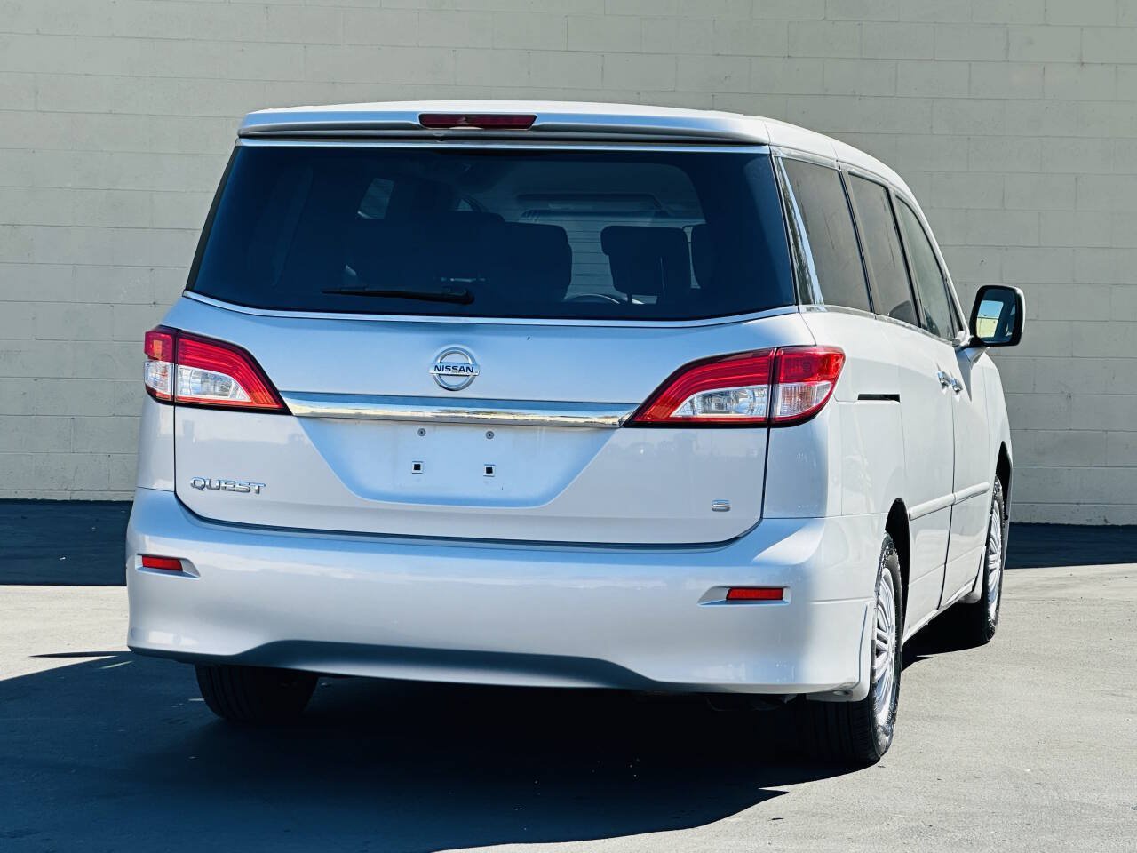 Used 2011 Nissan Quest S w/ Value Cargo Pkg FWD image 5