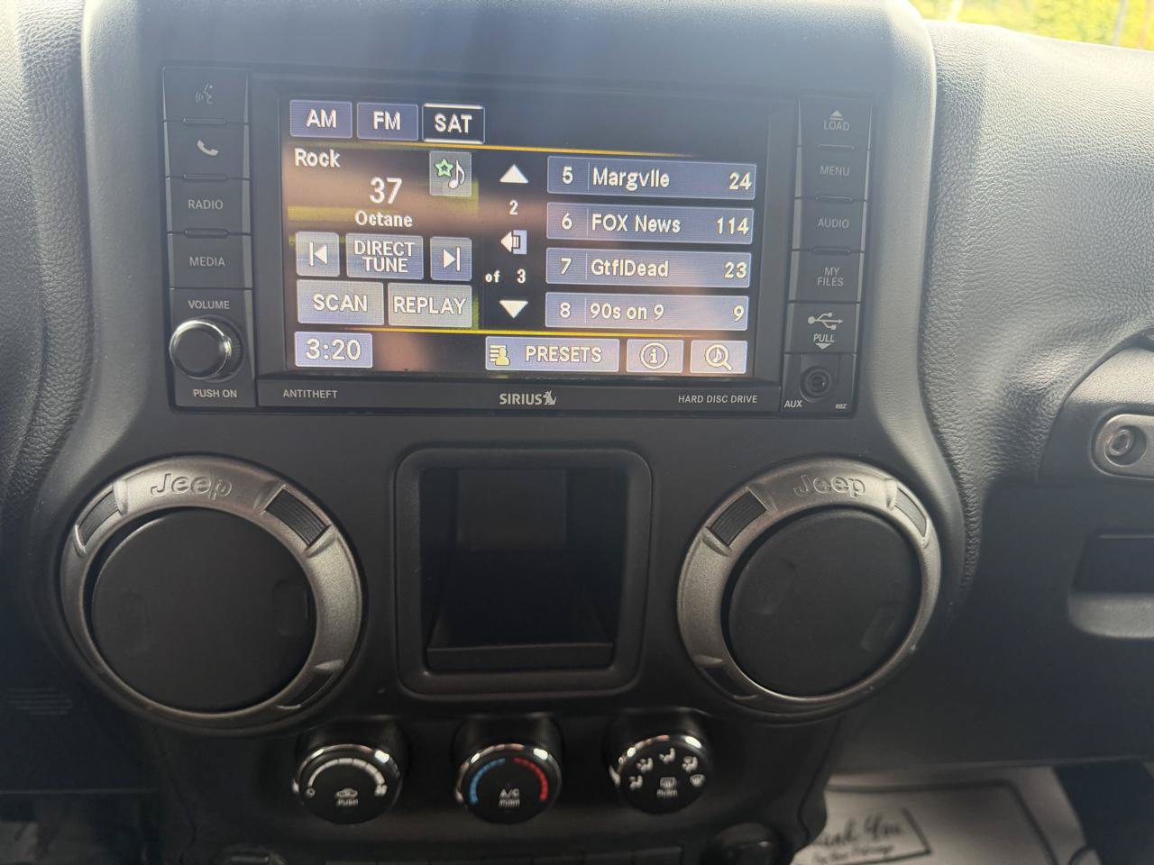 Used 2017 Jeep Wrangler Sport AWD/4WD image 14