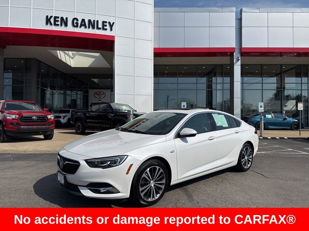 Used 2018 Buick Regal Essence w/ Driver Confidence Package #1 image 1