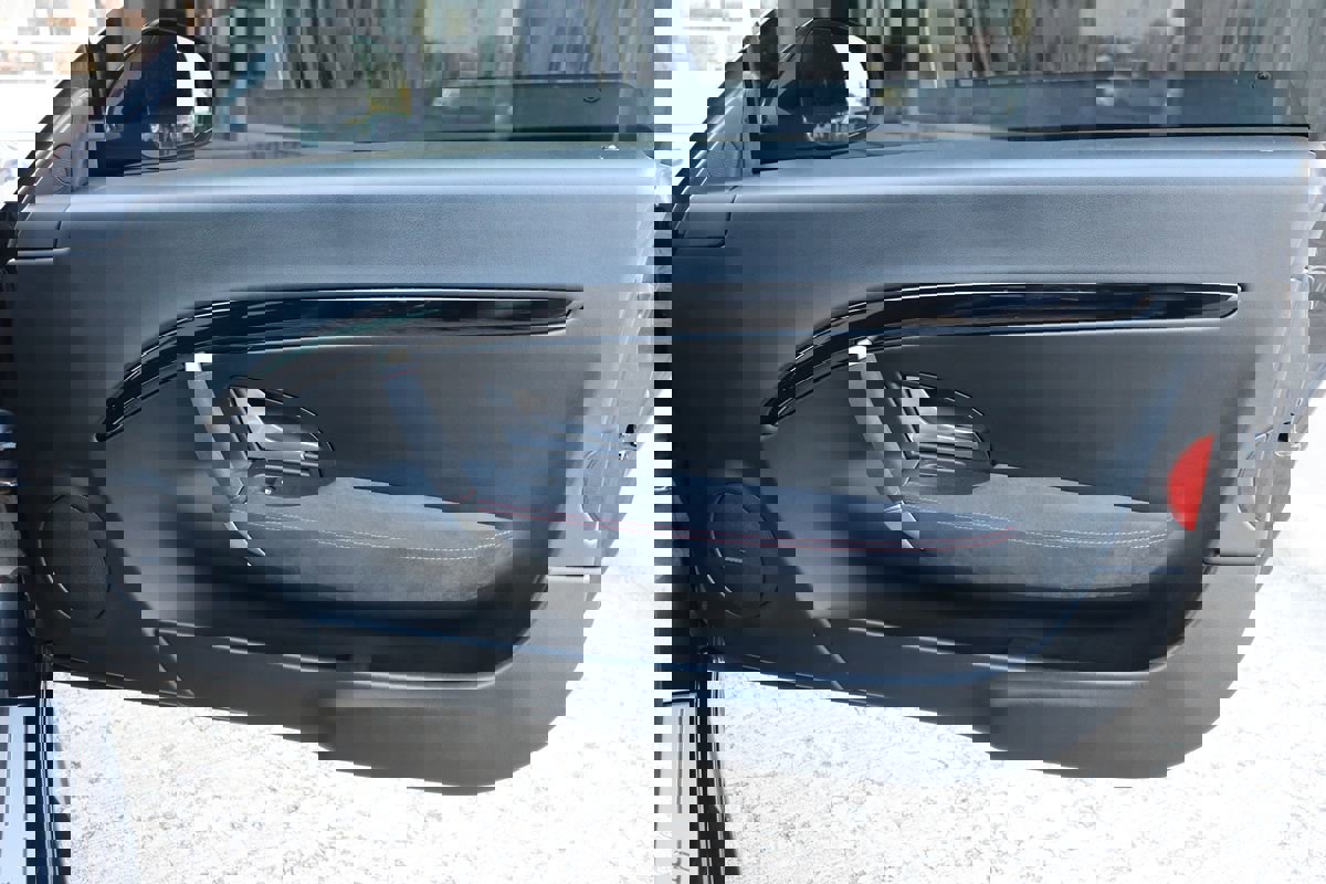 Used 2017 Maserati GranTurismo Sport image 35