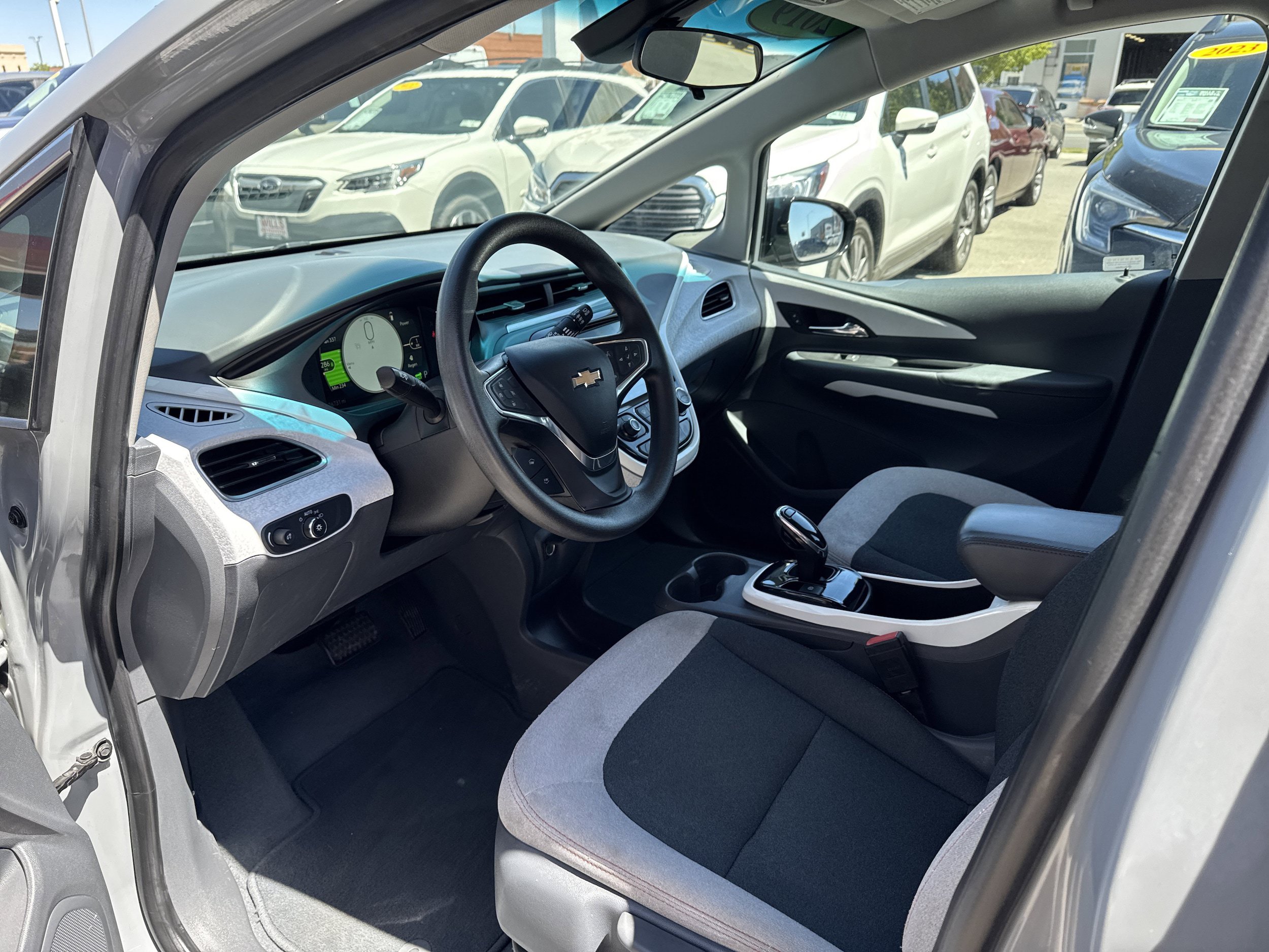 Used 2019 Chevrolet Bolt LT FWD image 2