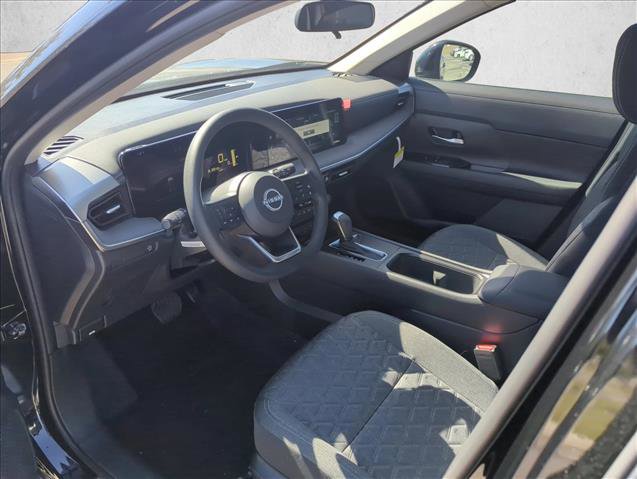 New 2026 Nissan Kicks SV w/ Illumination Package image 9