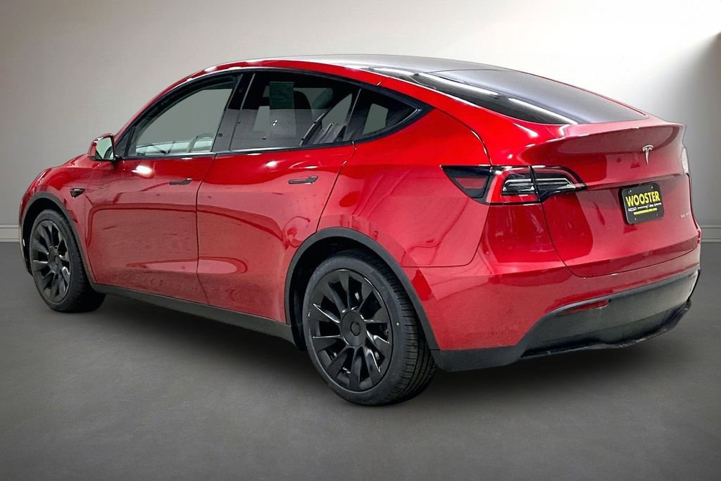 Used 2021 Tesla Model Y Long Range image 4