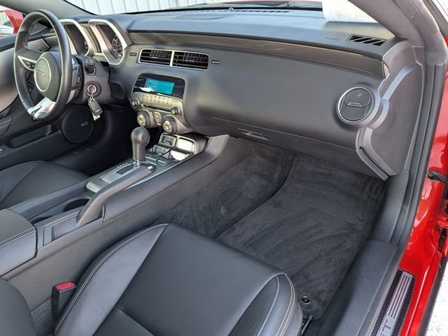 Used 2010 Chevrolet Camaro SS w/ RS Package image 4