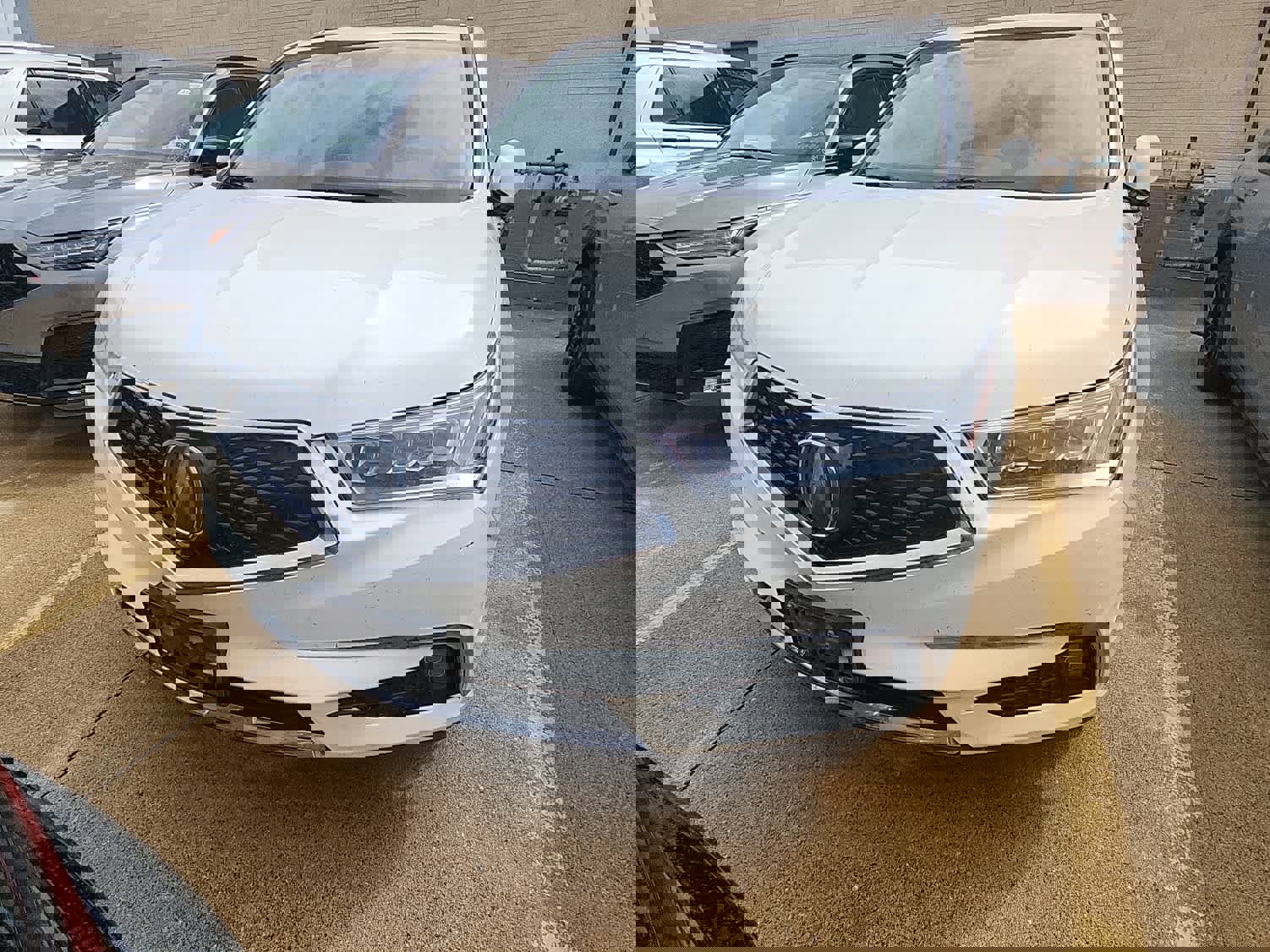 Used 2018 Acura MDX SH-AWD w/ Advance Package image 2