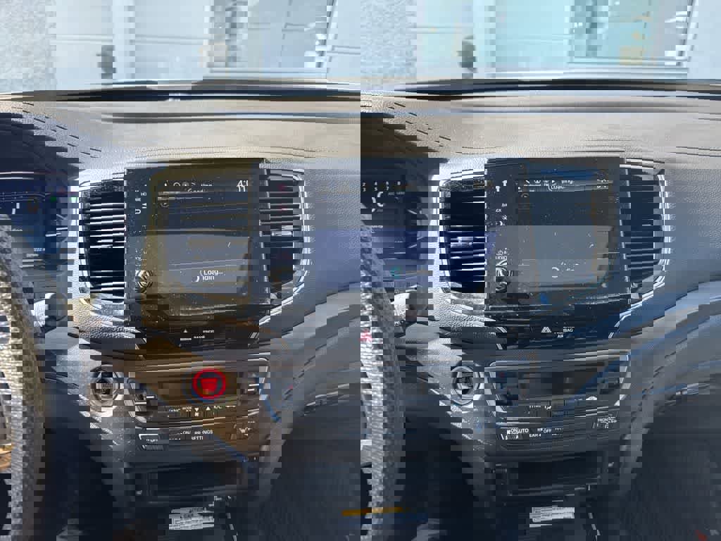 Certified 2023 Honda Passport TrailSport image 34