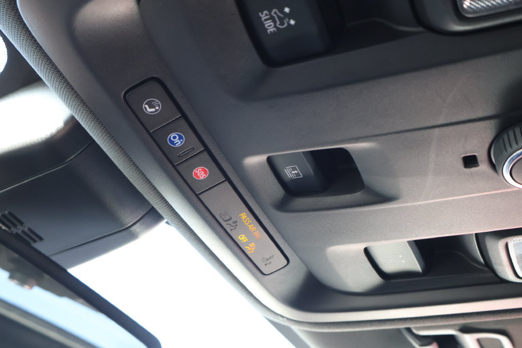 Used 2021 Chevrolet Tahoe LT AWD/4WD image 32