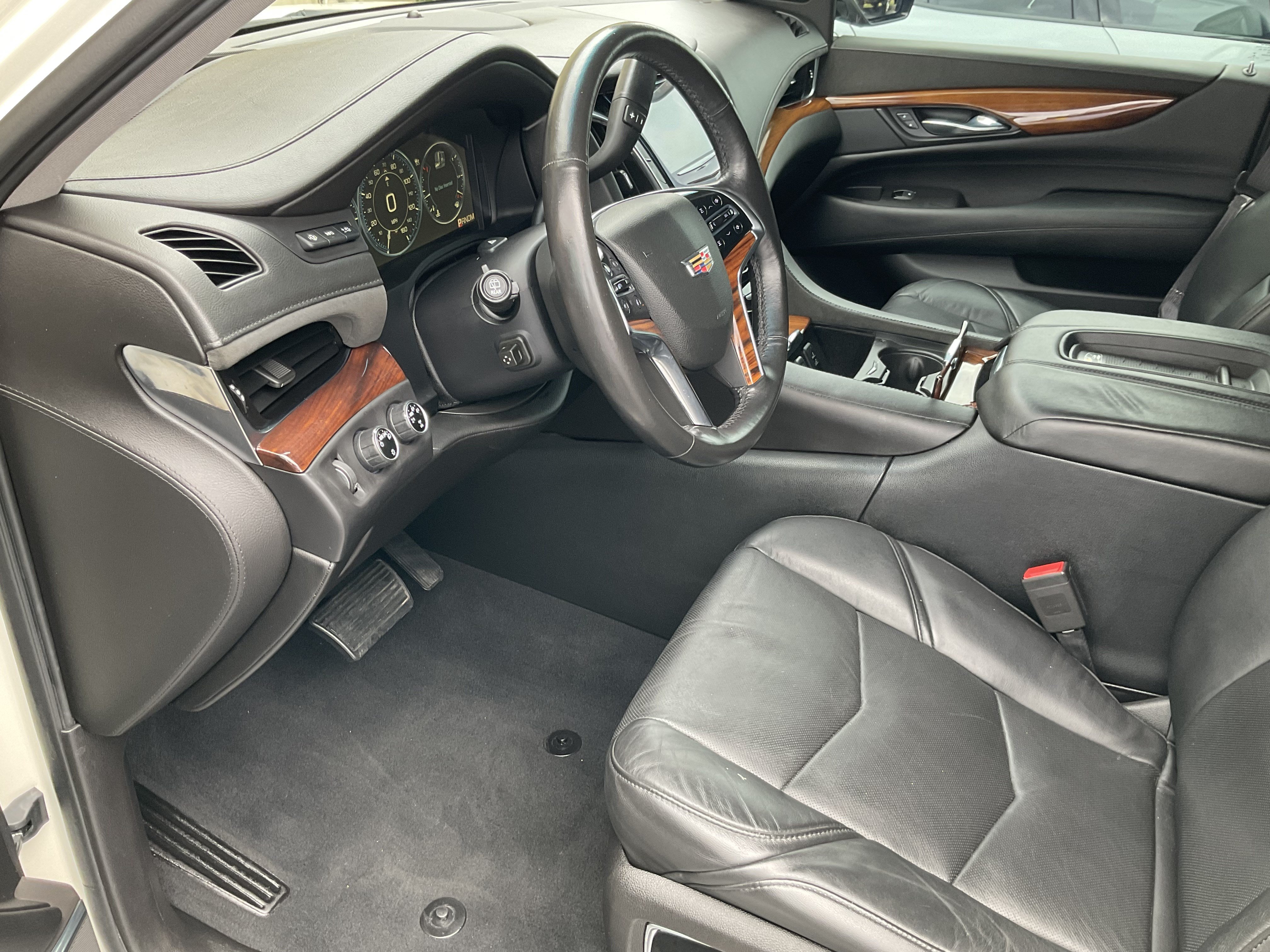 Used 2015 Cadillac Escalade Premium AWD/4WD image 22