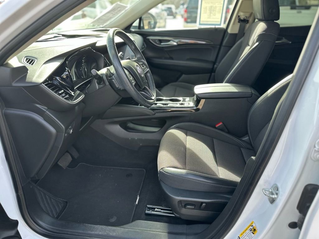 Used 2023 Buick Envision Preferred image 19