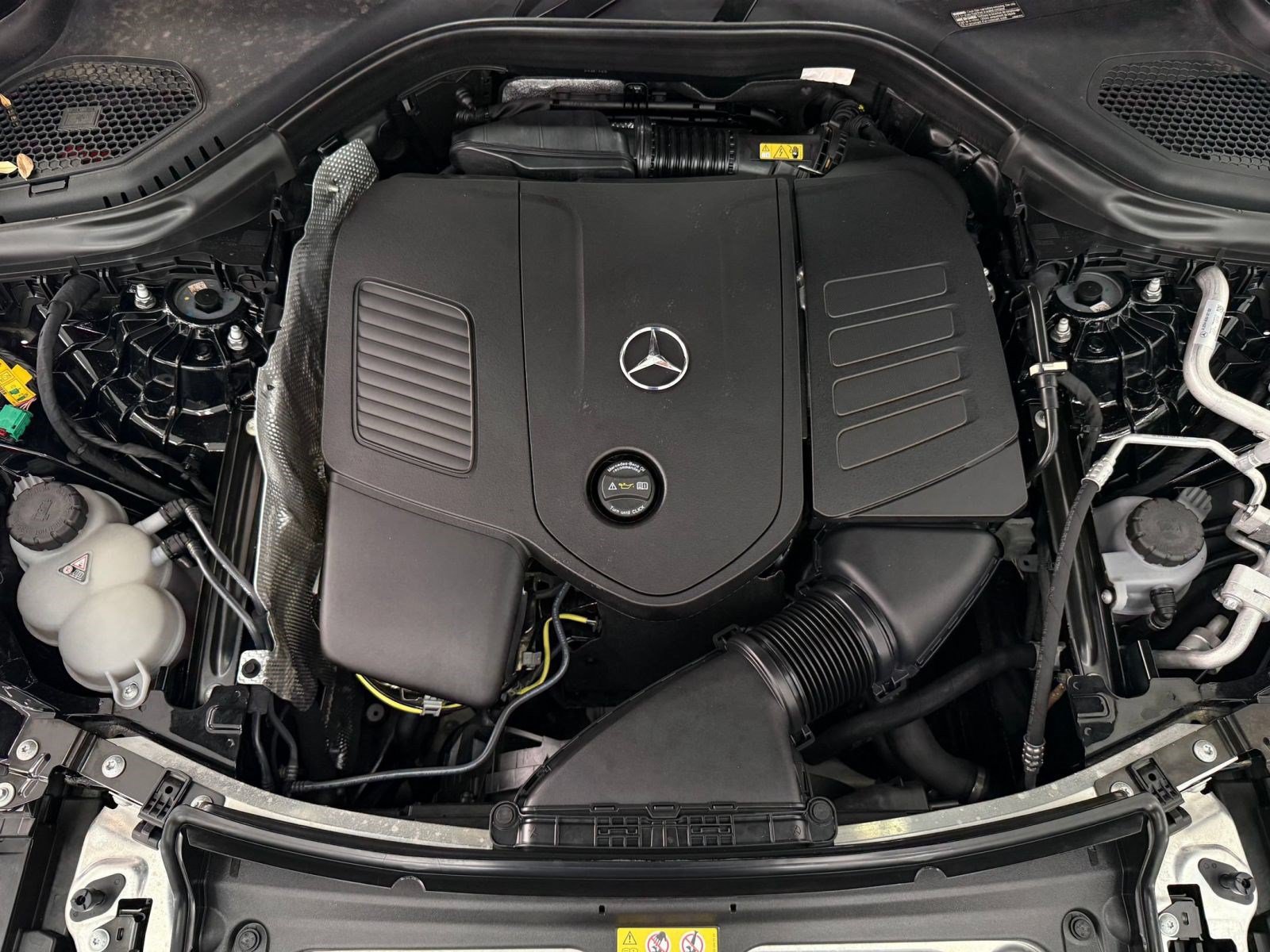 Certified 2025 Mercedes-Benz GLC 350e 4MATIC image 31