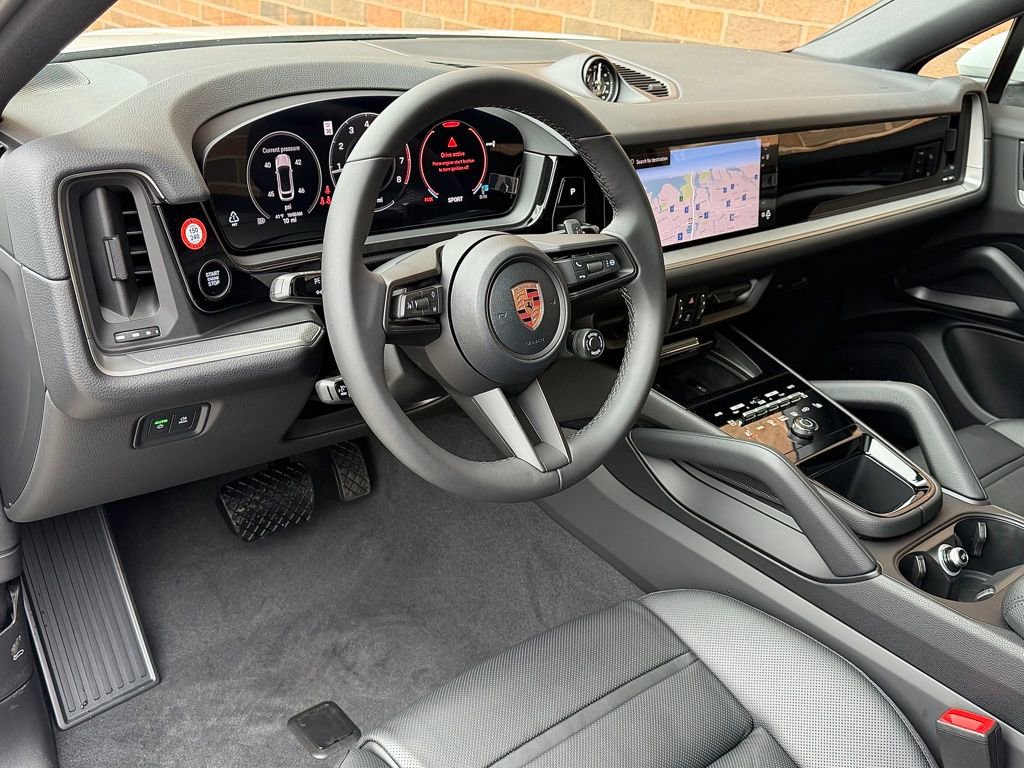 New 2026 Porsche Cayenne Coupe image 4