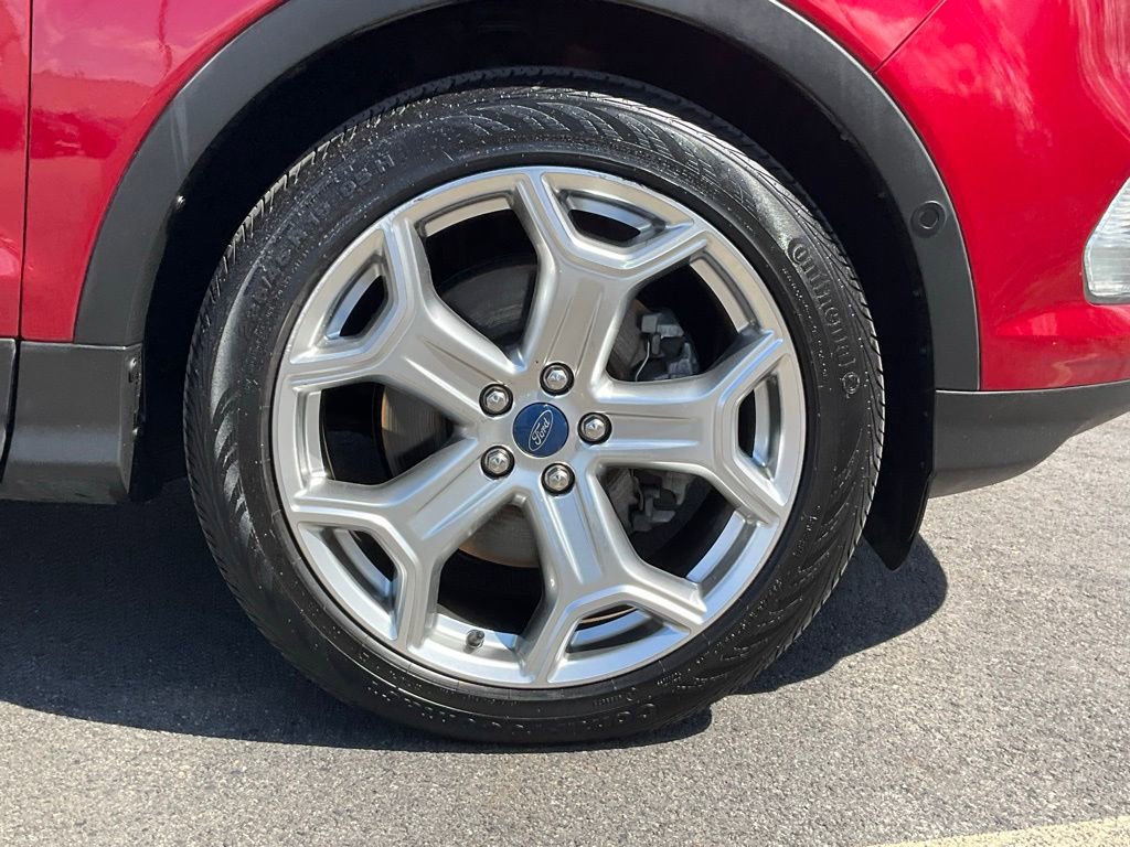 Certified 2019 Ford Escape Titanium image 21