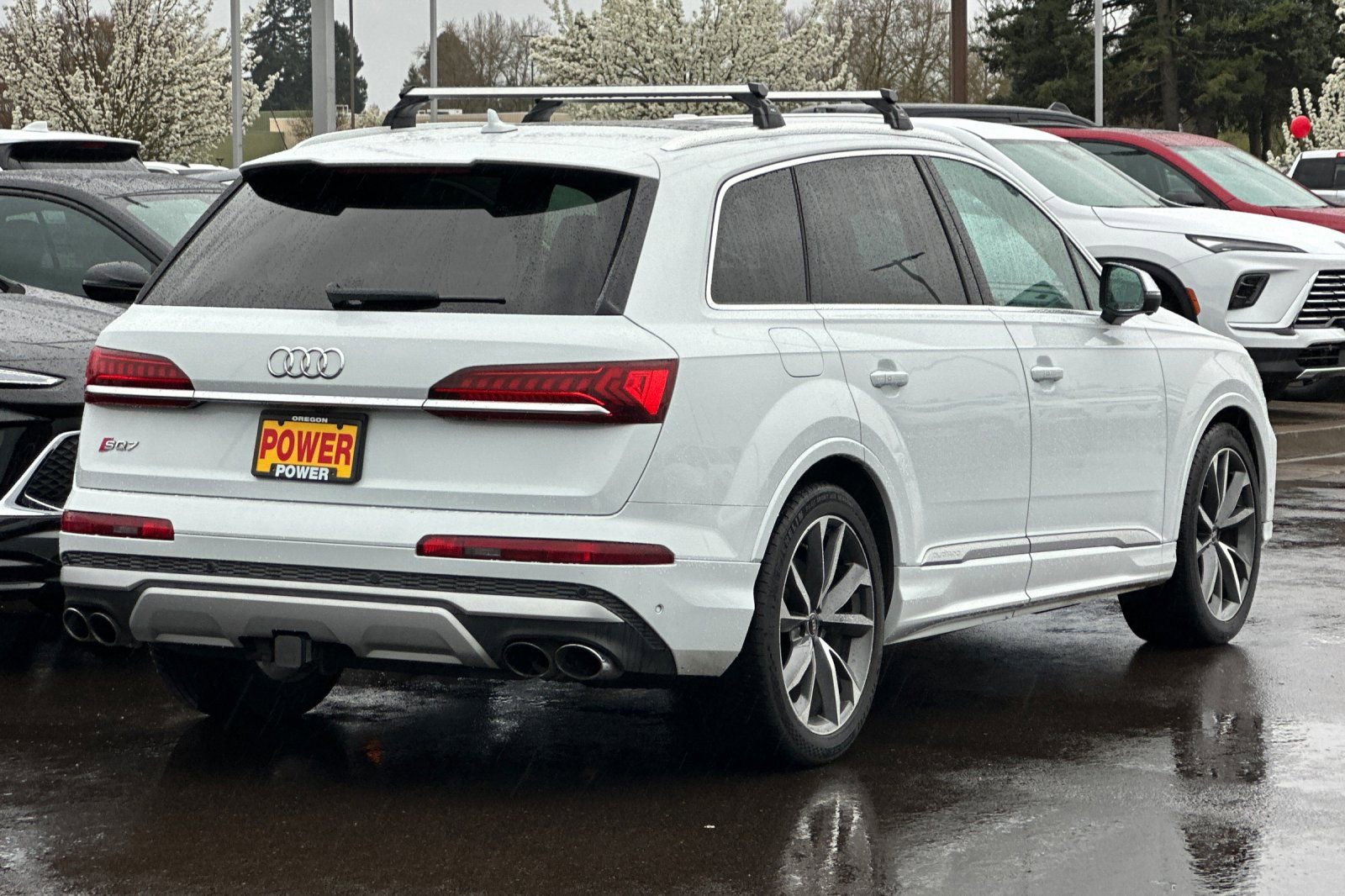 Used 2021 Audi SQ7 Premium Plus w/ Driver Assistance Package image 4