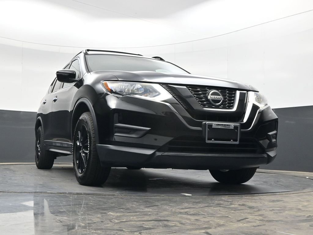 Used 2018 Nissan Rogue SV AWD/4WD image 36