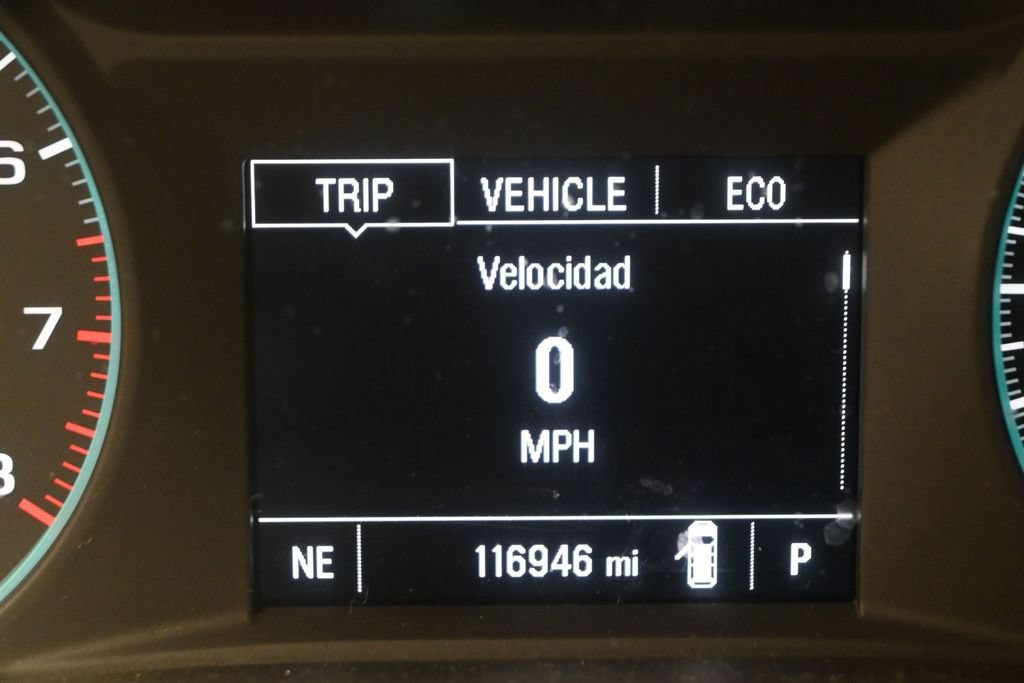 Used 2023 Chevrolet Traverse LS FWD image 13