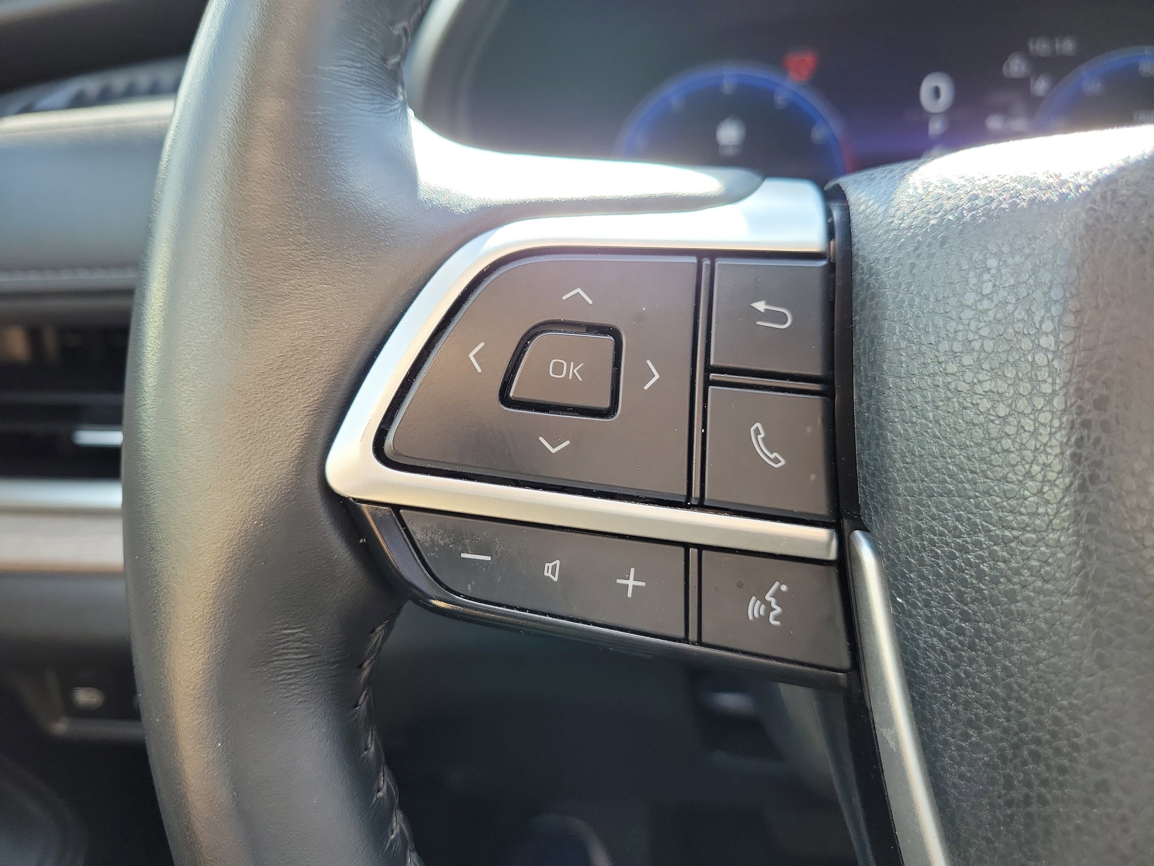 Used 2024 Toyota Grand Highlander Limited FWD image 26