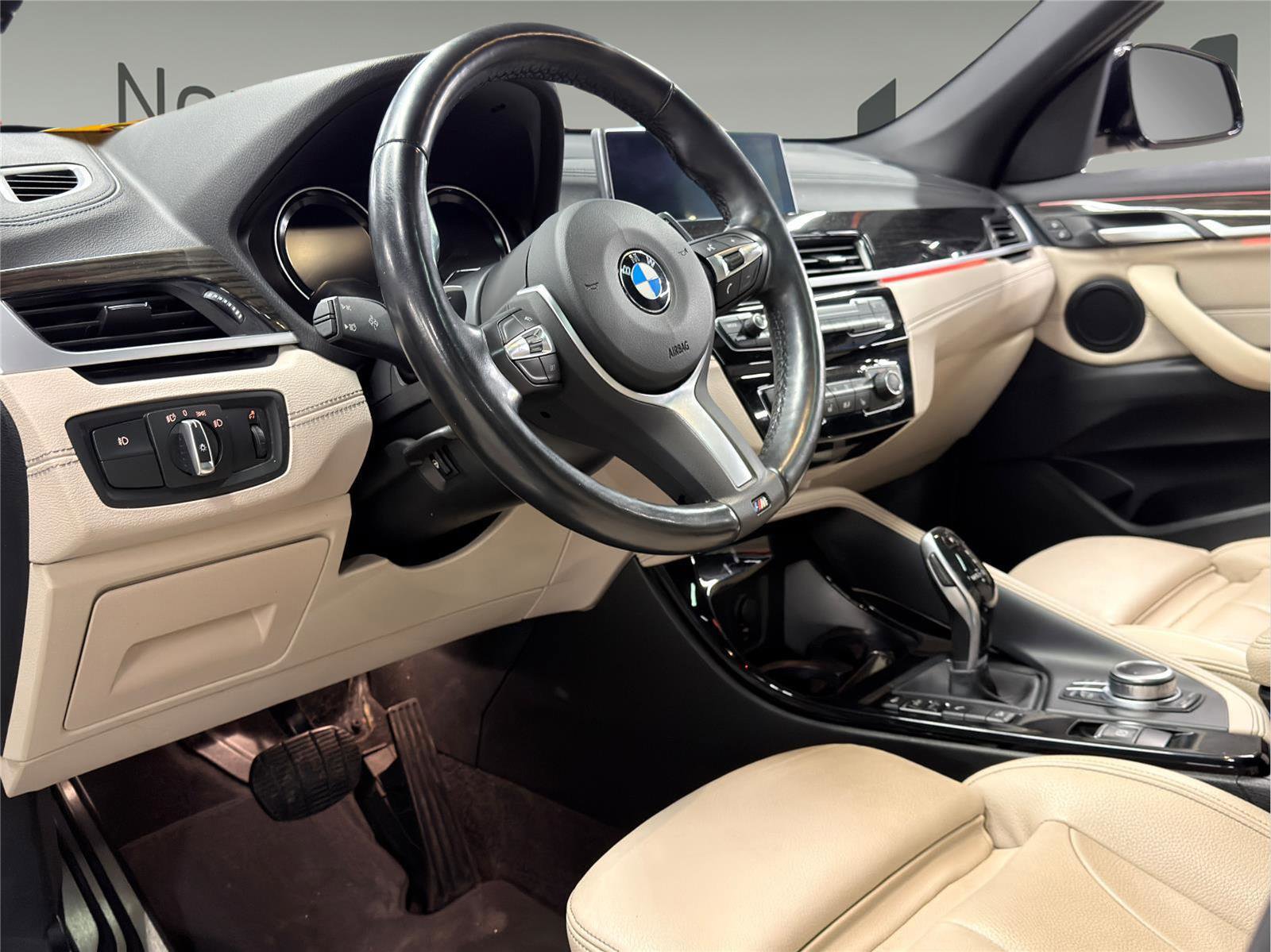 Used 2021 BMW X1 xDrive28i w/ M Sport Package image 10