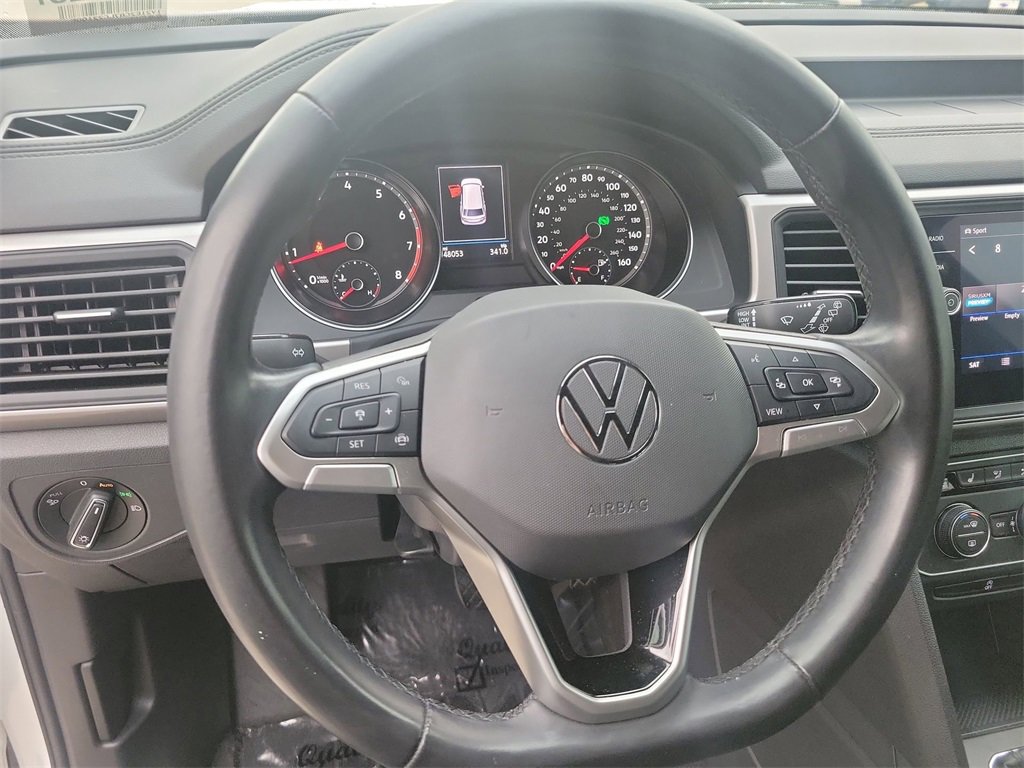 Used 2020 Volkswagen Atlas Cross Sport SE w/ Towing Package image 14
