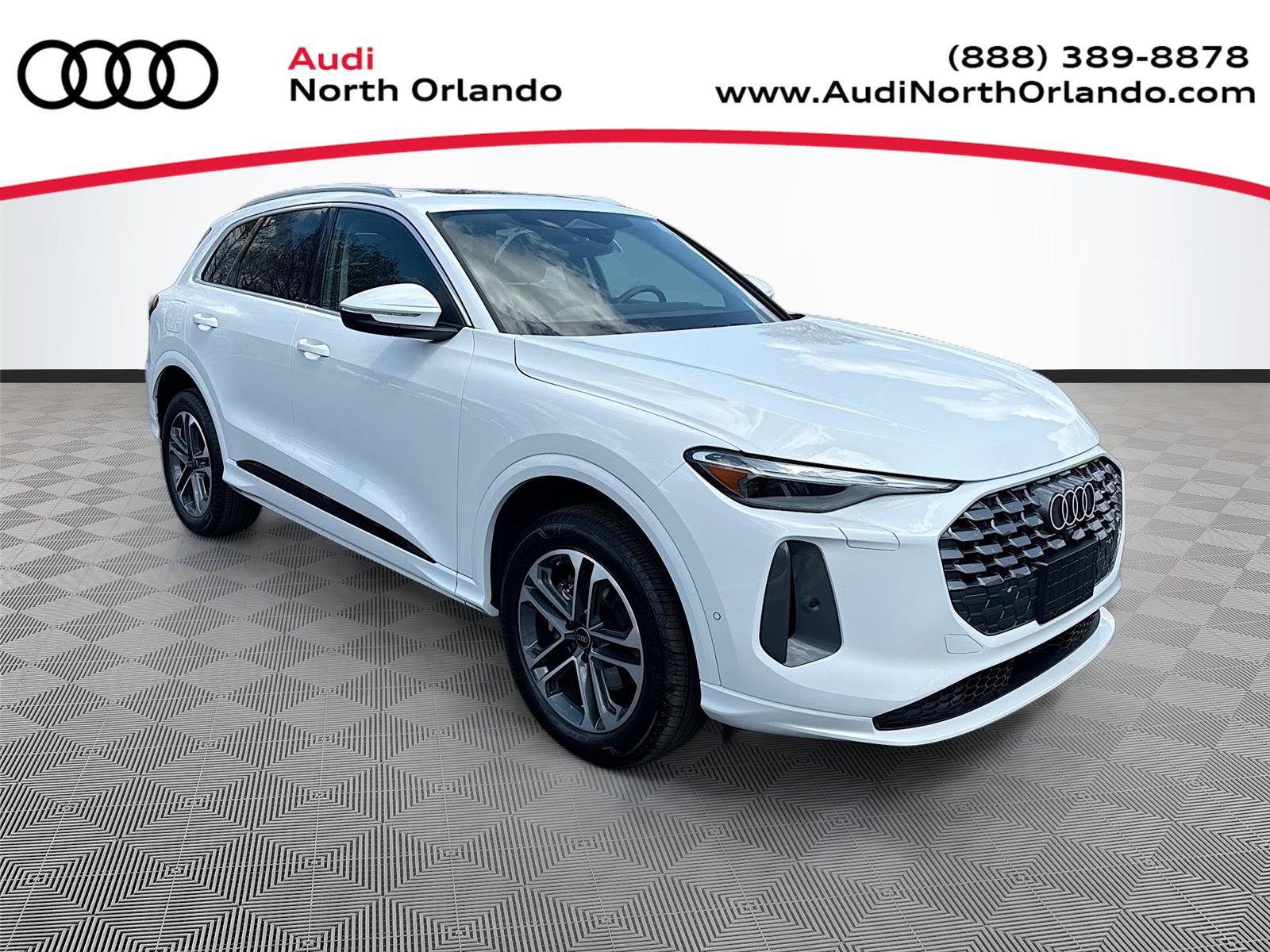 Certified 2025 Audi Q5 Premium w/ Convenience Package image 1