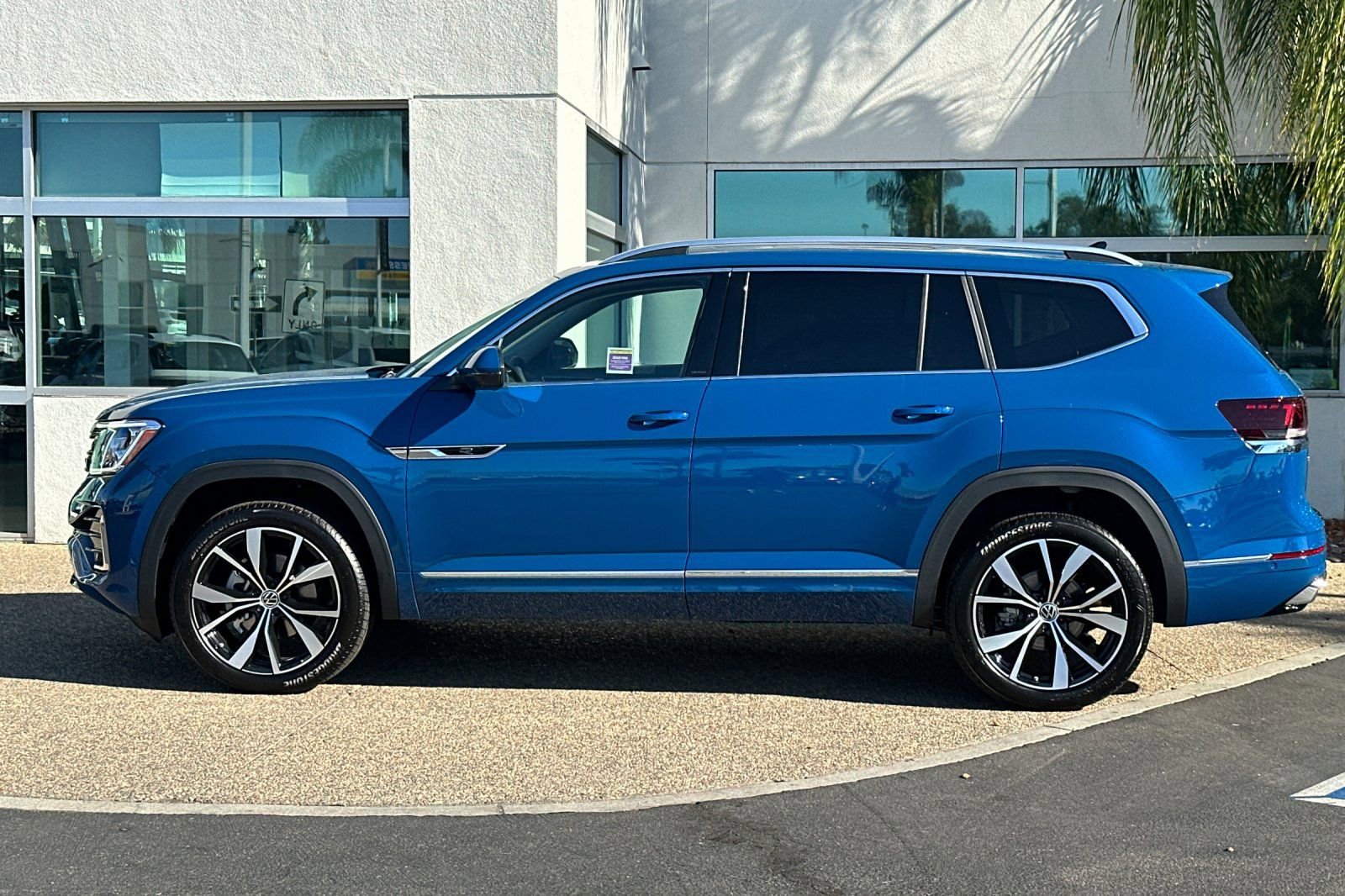 New 2026 Volkswagen Atlas SEL Premium R-Line image 7