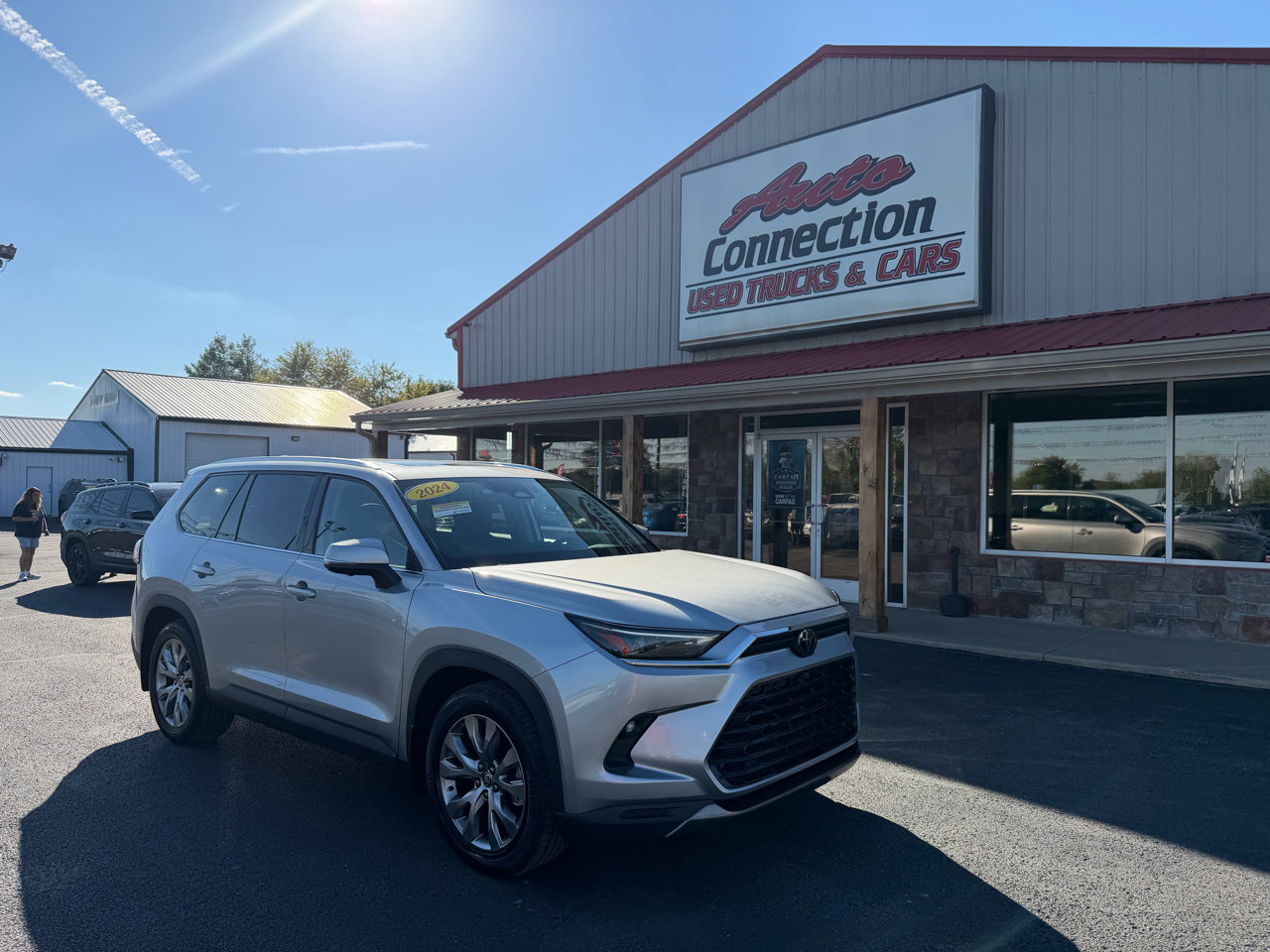 Used 2024 Toyota Grand Highlander FWD video 1