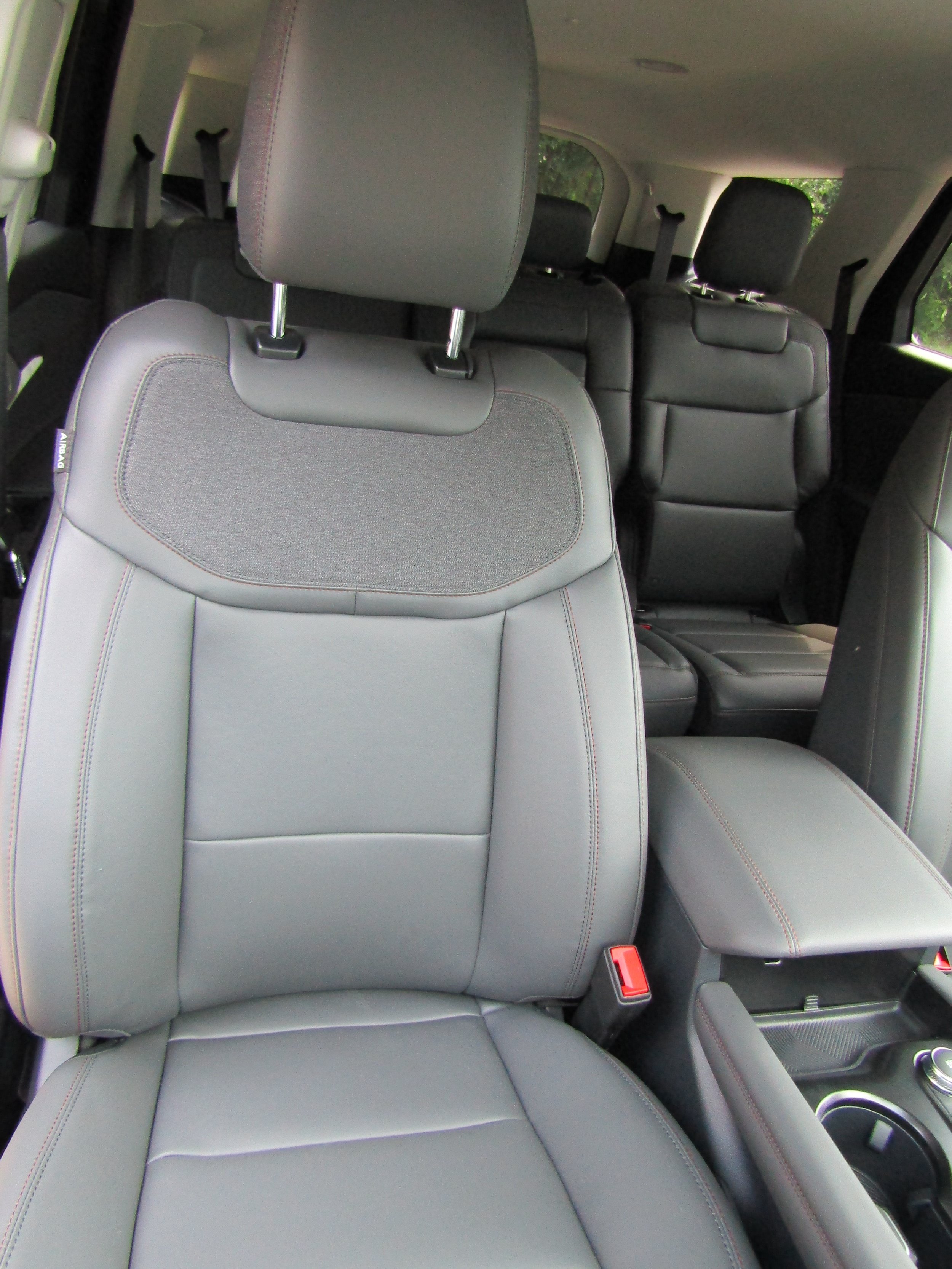 New 2026 Ford Explorer Active w/ Active Comfort Package AWD/4WD image 30