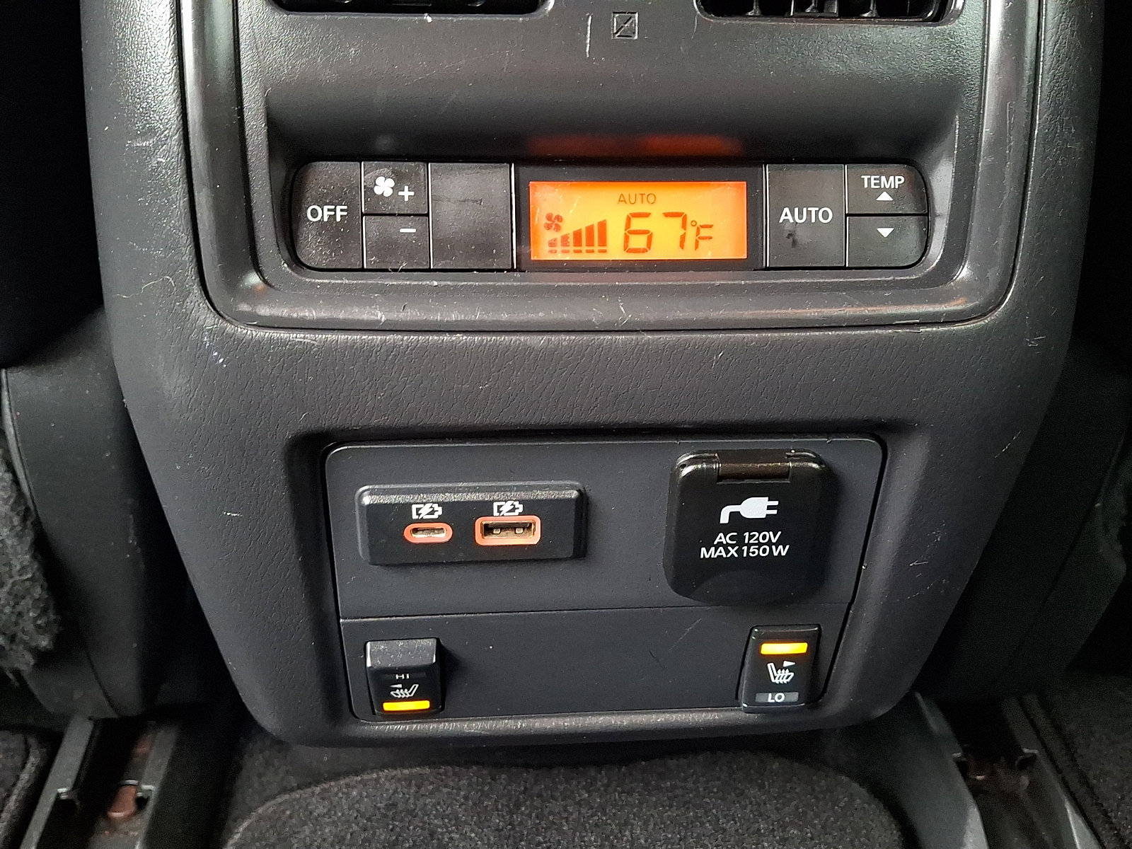Used 2019 Nissan Pathfinder SL AWD/4WD image 12