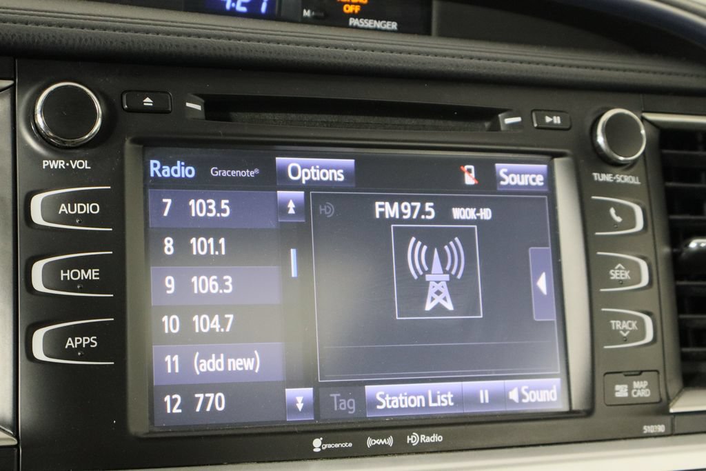 Used 2019 Toyota Highlander XLE AWD/4WD image 35