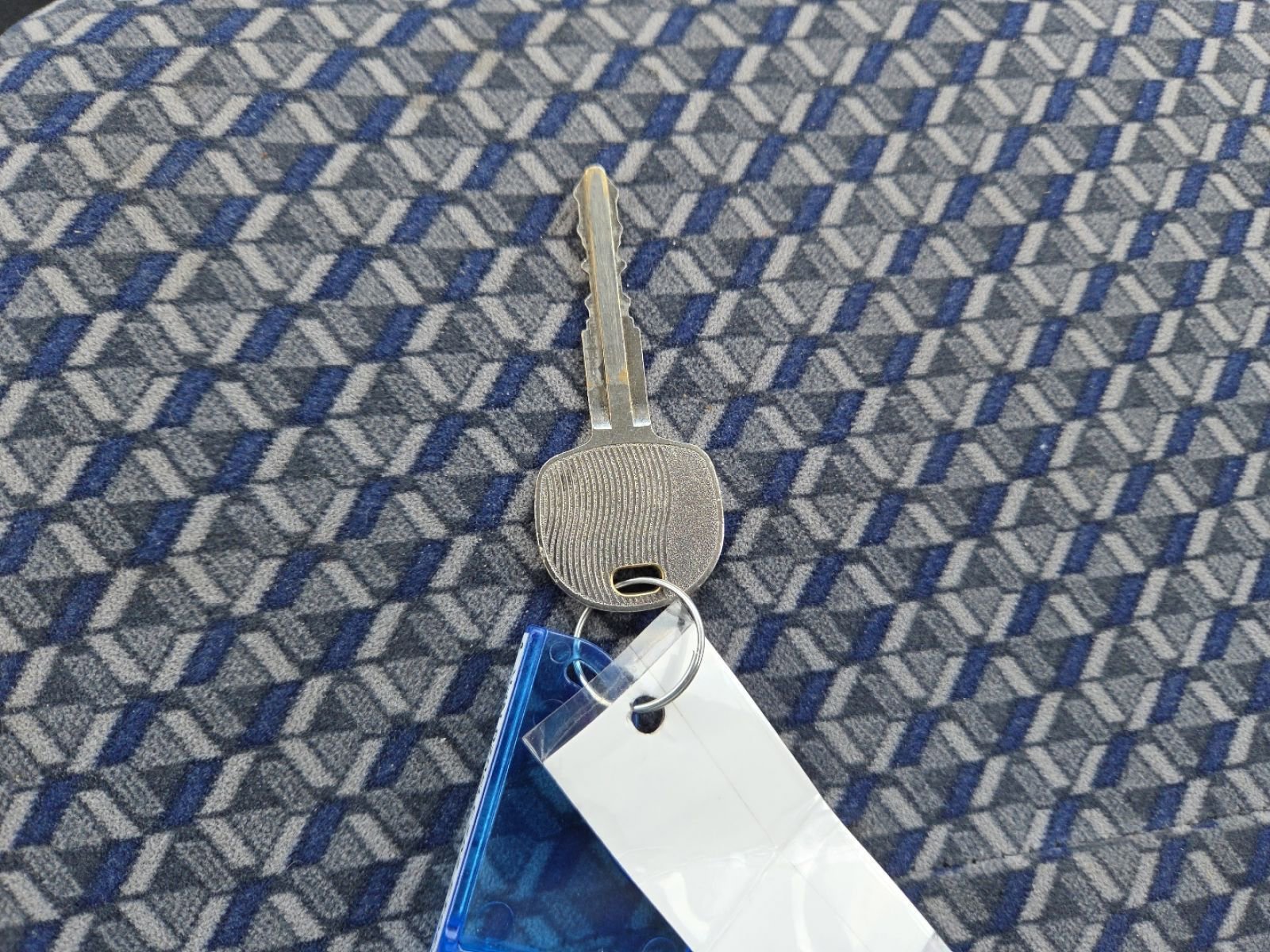 Used 2023 Isuzu NPR image 30