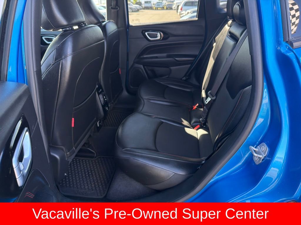 Used 2025 Jeep Compass Trailhawk AWD/4WD image 24