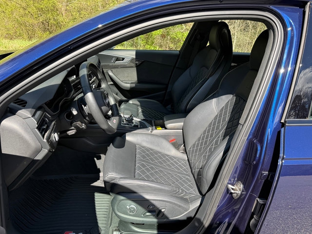 Used 2019 Audi S4 Premium Plus w/ Premium Plus Package image 11