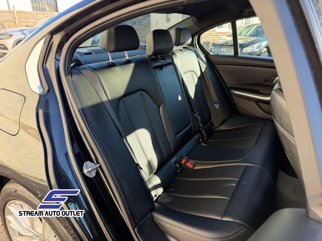 Used 2024 BMW 330i xDrive Sedan image 17