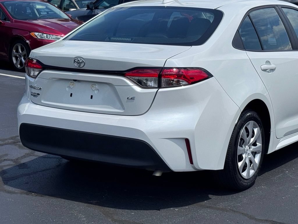 Used 2023 Toyota Corolla LE FWD image 35