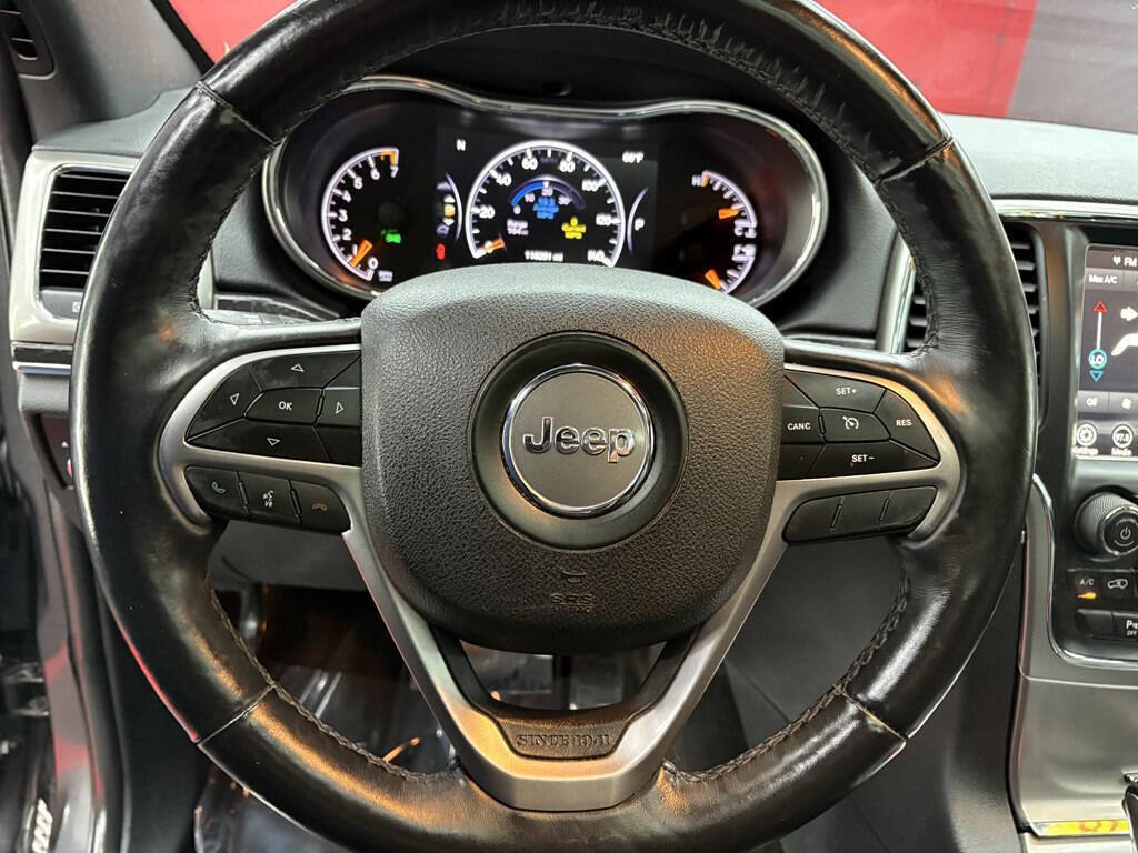 Used 2018 Jeep Grand Cherokee Limited w/ Luxury Group II image 17
