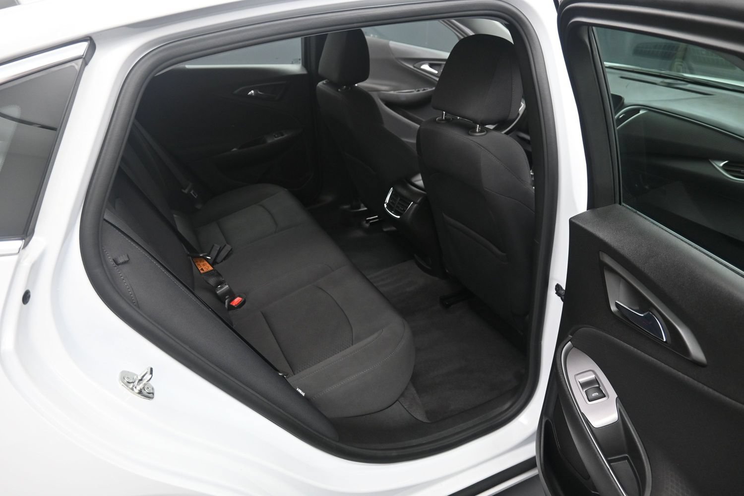 Used 2022 Chevrolet Malibu LT w/ Redline Edition FWD image 38