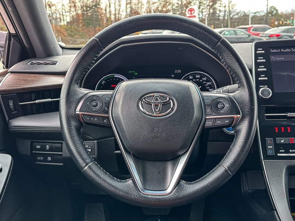 Used 2020 Toyota Avalon XLE image 28