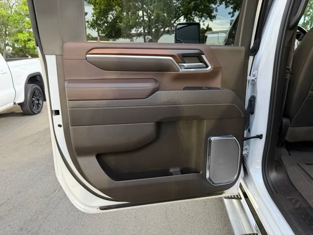 Used 2024 GMC Sierra 3500 Denali AWD/4WD image 32