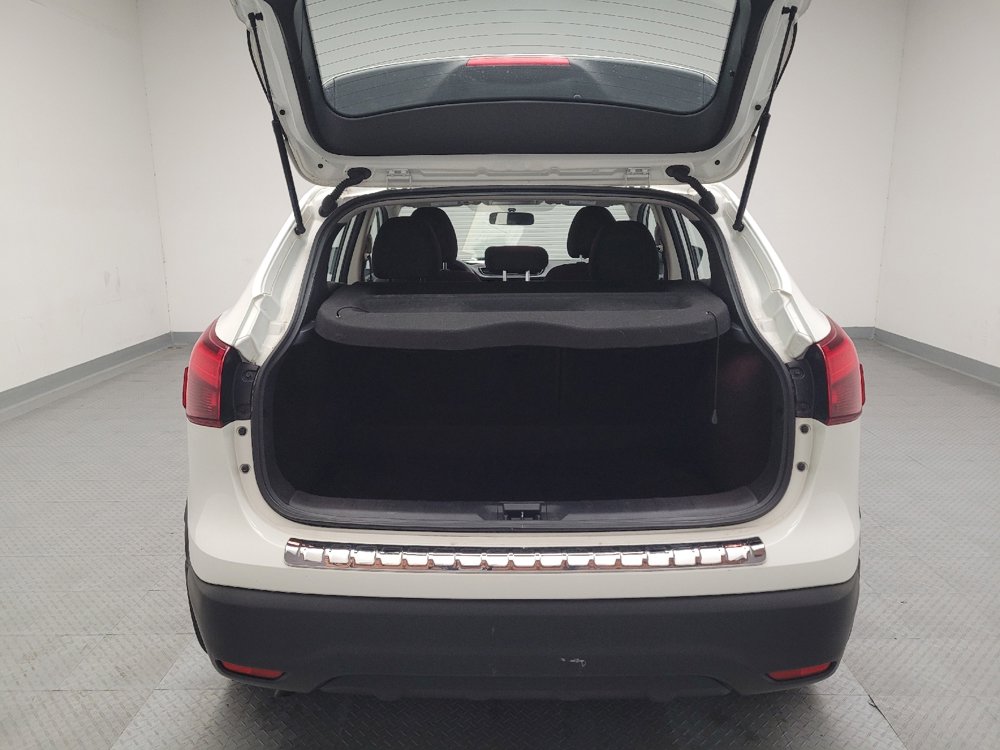 Used 2018 Nissan Rogue Sport S w/ S Appearance Package image 29